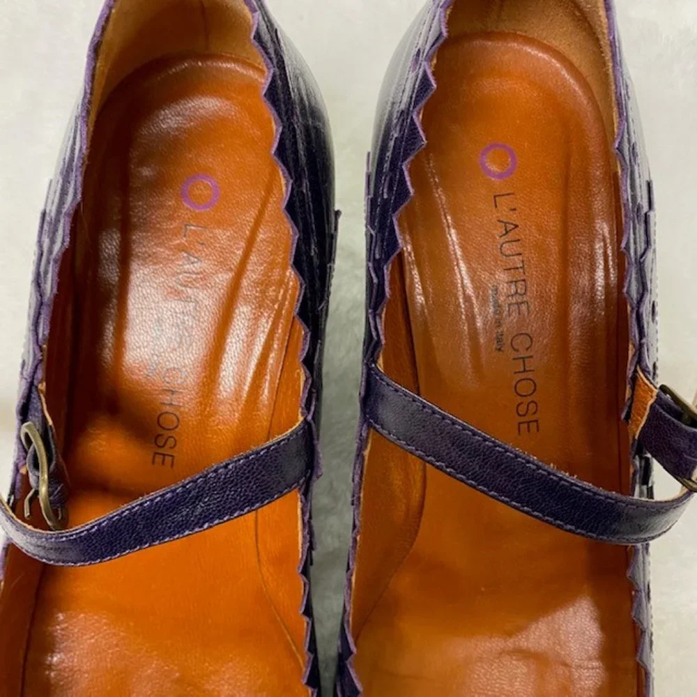 L'Autre Chose Made In‎ Italy Leather Triangle Scalloped Single Strap Heels, sz 7 - Picture 10 of 10